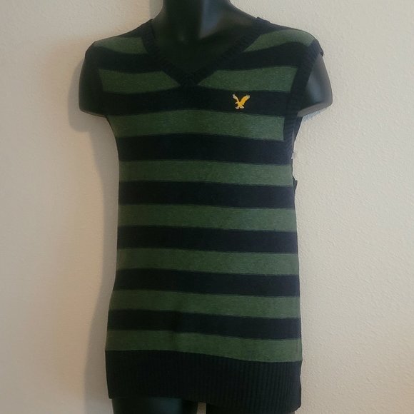 American Eagle Outfitters - Picture 1 of 2